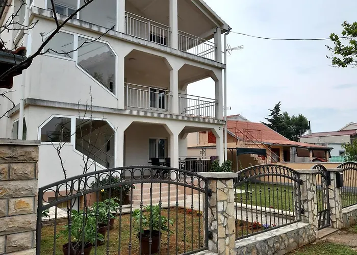 Tunjic Apartment *